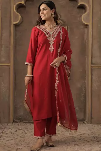 Ethnic Motifs Embroidered V-Neck Straight Kurta With Trousers & Dupatta