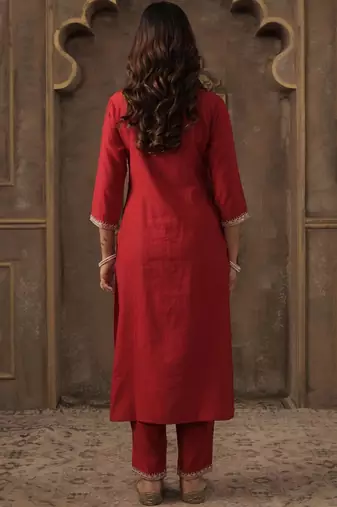 Ethnic Motifs Embroidered V-Neck Straight Kurta With Trousers & Dupatta