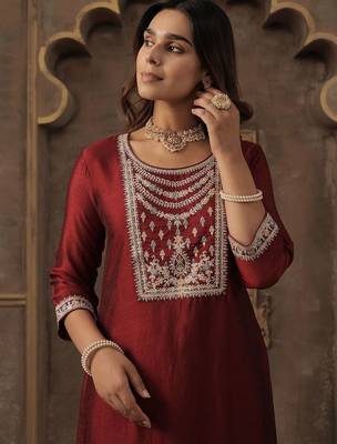 Women Ethnic Motifs Embroidered Kurta with Palazzo 1