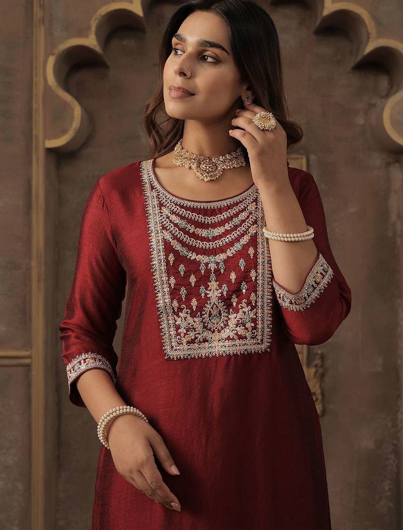 Women Ethnic Motifs Embroidered Kurta with Palazzo