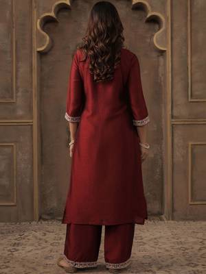 Women Ethnic Motifs Embroidered Kurta with Palazzo 3