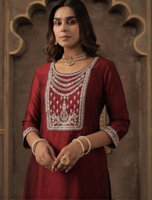 Women Ethnic Motifs Embroidered Kurta with Palazzo 4