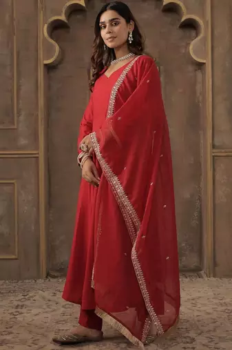 Liva Sweetheart Neck Anarkali Kurta With Trousers & Dupatta