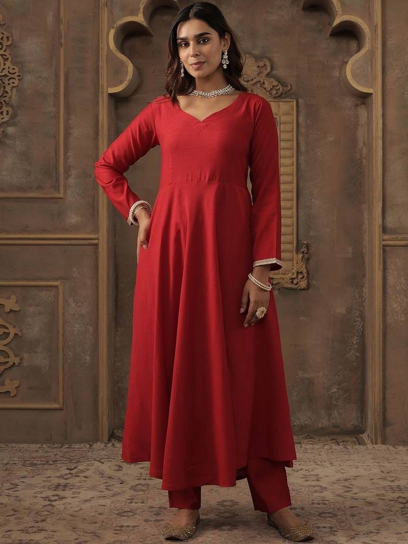 Liva Sweetheart Neck Anarkali Kurta With Trousers & Dupatta