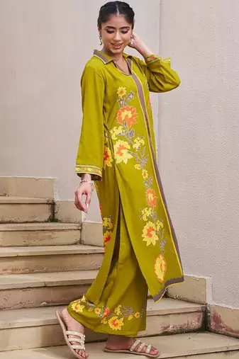 Women Floral Printed Shirt Collar Straight Kurta with Palazzos