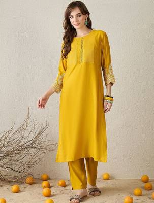 Ethnic Motifs Embroidered Beads And Stones Kurta With Trouser 5