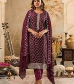 Women Geometric Embroidered Kurta with Trousers & Dupatta