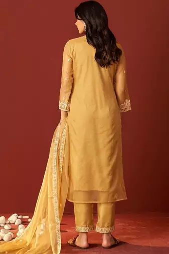 Floral Embroidered Straight V-Neck Thread Work Kurta & Trousers Dupatta