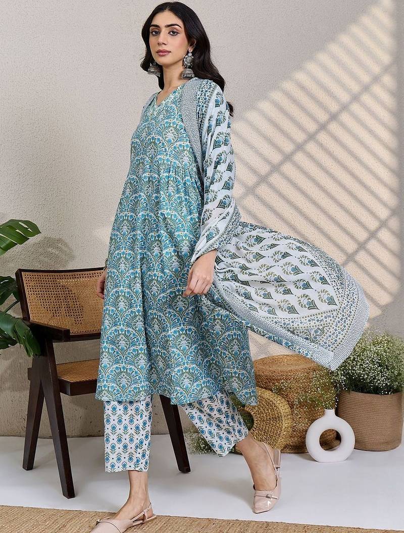 Ethnic Motifs Printed Thread Work Pure Cotton Kurta With Trousers &