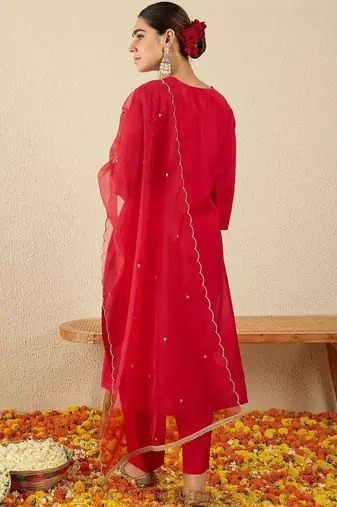 Women Ethnic Motifs Self Design Kurta with Trousers & Dupatta