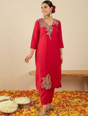 Women Ethnic Motifs Self Design Kurta with Trousers & Dupatta 6