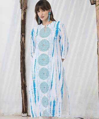 Women Geometric Dyed Cotton Kurta with Trousers & Dupatta 5