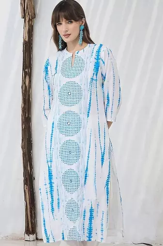 Women Geometric Dyed Cotton Kurta with Trousers & Dupatta