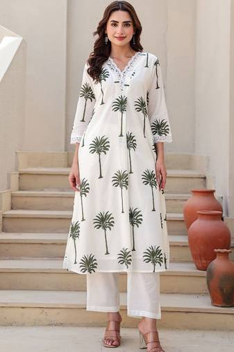Women Ethnic Motifs Printed Cotton A-Line Kurta with Trousers