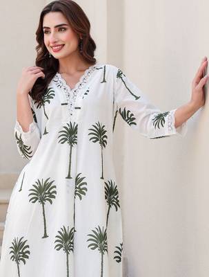 Women Ethnic Motifs Printed Cotton A-Line Kurta with Trousers 2