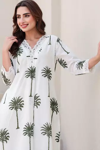 Women Ethnic Motifs Printed Cotton A-Line Kurta with Trousers