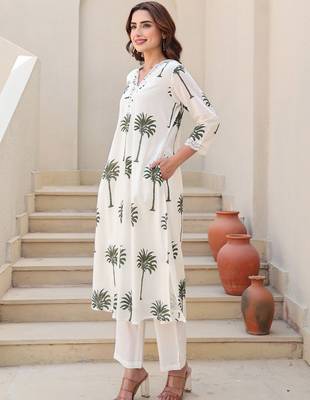 Women Ethnic Motifs Printed Cotton A-Line Kurta with Trousers 5