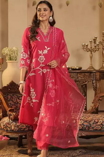 Floral Embroidered Thread Work V-Neck Straight Kurta & Trousers With Dupatta