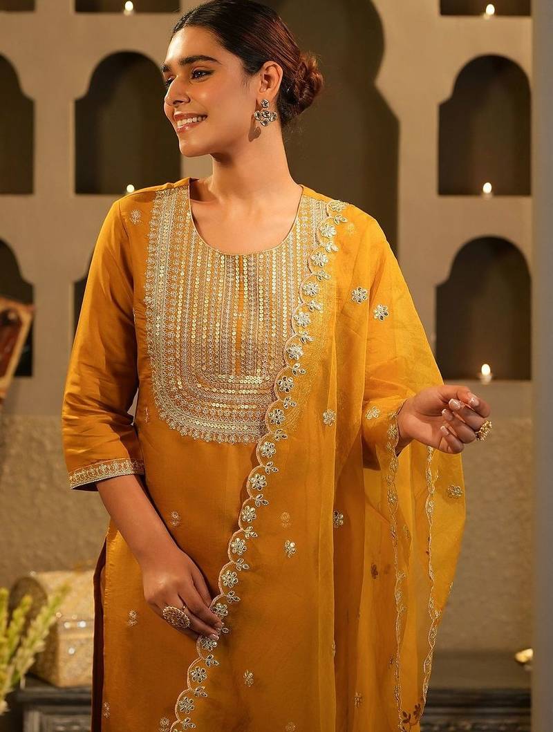 Women Ethnic Motifs Embroidered Regular Sequinned Kurta with Trousers & Dupatta