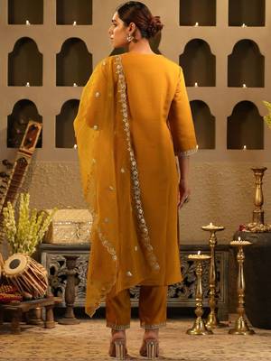 Women Ethnic Motifs Embroidered Regular Sequinned Kurta with Trousers & Dupatta 4