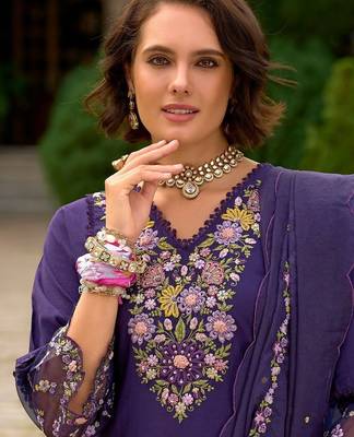 Women Floral Embroidered Kurta with Trousers & Dupatta 2