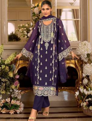 Women Ethnic Motifs Embroidered Kurta with Trousers & Dupatta 5