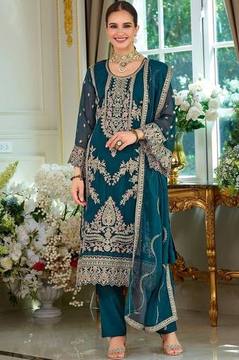 Ethnic Motifs Embroidered Thread Work Straight Kurta With Trousers & Dupatta
