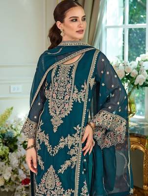 Ethnic Motifs Embroidered Thread Work Straight Kurta With Trousers & Dupatta 2