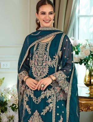 Ethnic Motifs Embroidered Thread Work Straight Kurta With Trousers & Dupatta 5