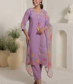 Women Floral Embroidered Kurta with Trousers & Dupatta
