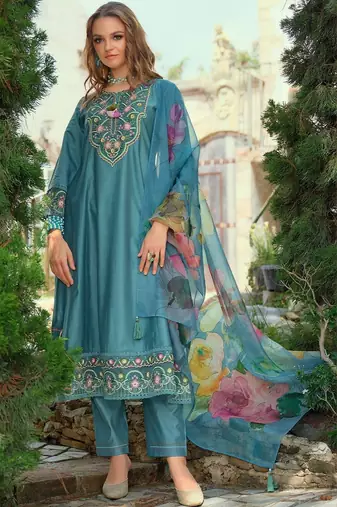 Women Ethnic Motifs Embroidered A-Line Kurta with Trousers & Dupatta