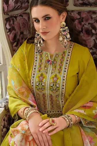 Women Embroidered Thread Work Kurta with Trousers & Dupatta