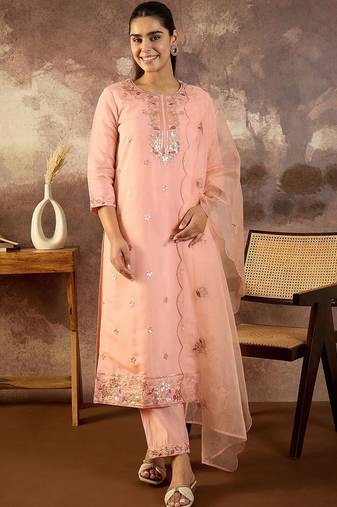 Women Floral Embroidered Kurta with Trousers & Dupatta