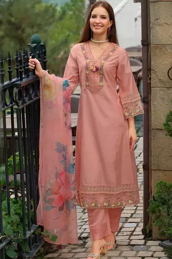 Women Floral Embroidered Regular Thread Work Kurta with Trousers & With Dupatta