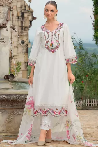 Floral Embroidered V-Neck Straight Thread Work Kurta With Trousers & Dupatta