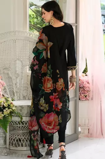 Women Ethnic Motifs Regular Sequinned Kurta with Trousers & With Dupatta