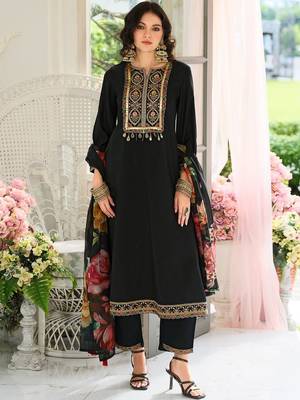 Women Ethnic Motifs Regular Sequinned Kurta with Trousers & With Dupatta 6