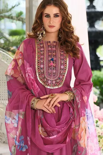 Women Floral Embroidered Kurta with Trousers & Dupatta