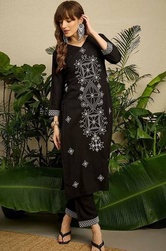 Women Ethnic Motifs Embroidered Regular Black Thread Work Kurta with Trousers