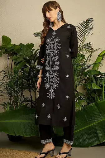 Women Ethnic Motifs Embroidered Regular Black Thread Work Kurta with Trousers