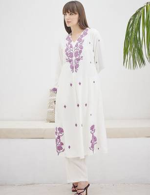 Women Floral Embroidered Thread Work A-Line Kurta & Trousers With Dupatta 6