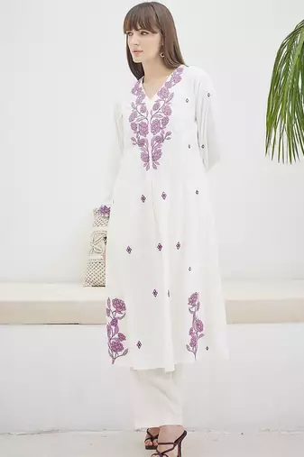 Women Floral Embroidered Thread Work A-Line Kurta & Trousers With Dupatta