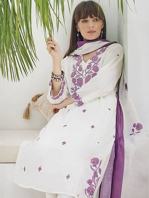 Women Floral Embroidered Thread Work A-Line Kurta & Trousers With Dupatta 7