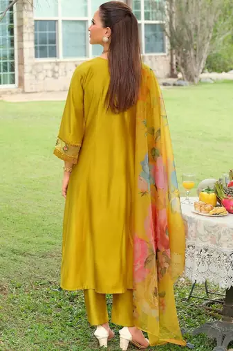 Floral Yoke Design Tie-Up Neck Mirror Work A-Line Kurta & Dupatta with Trousers