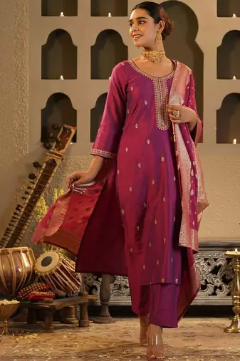 Ethnic Motifs Embroidered Thread Work Kurta with Trousers & Dupatta