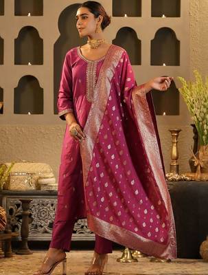 Ethnic Motifs Embroidered Thread Work Kurta with Trousers & Dupatta 3