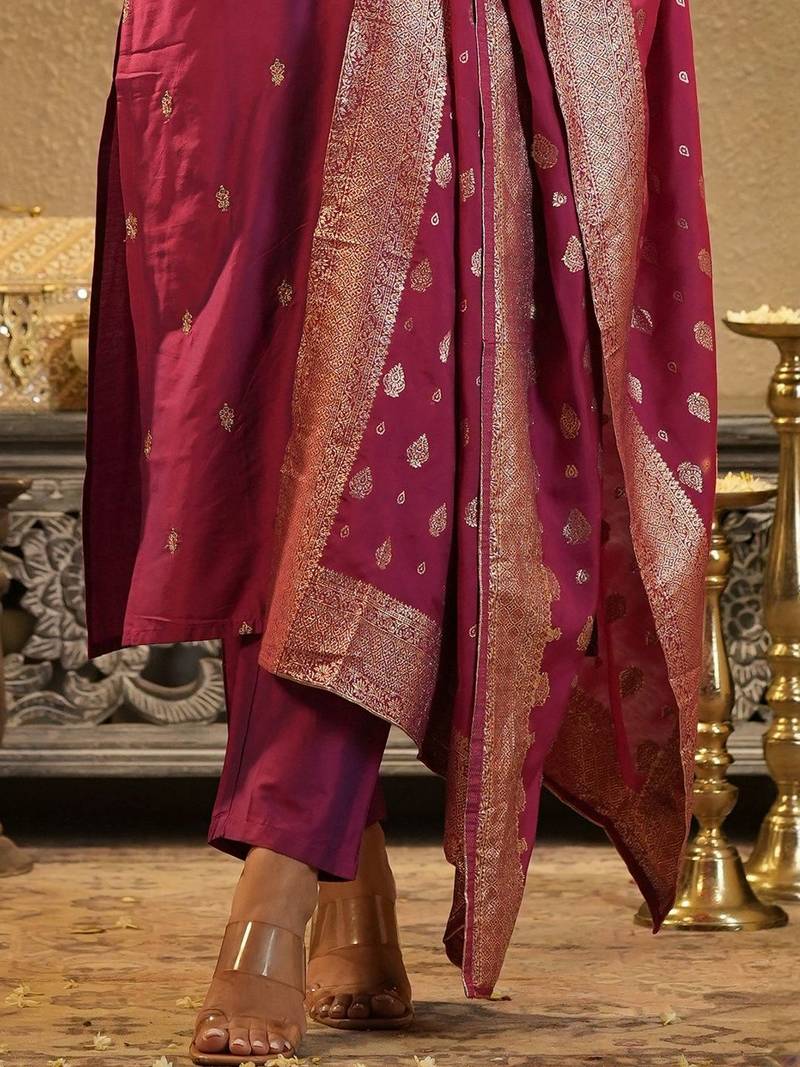 Ethnic Motifs Embroidered Thread Work Kurta with Trousers & Dupatta