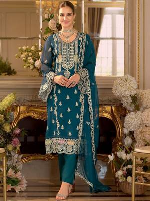 Women Ethnic Motifs Embroidered Kurta with Trousers & Dupatta 1