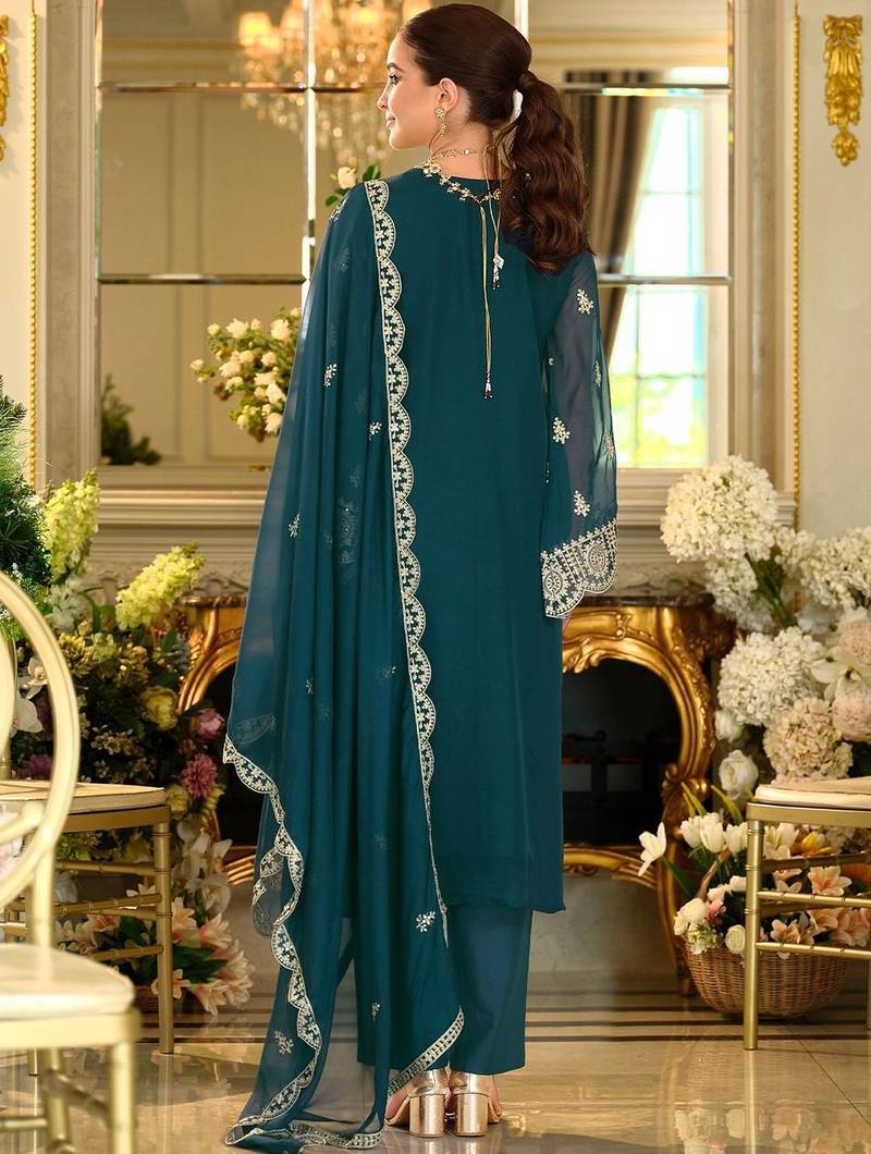 Women Ethnic Motifs Embroidered Kurta with Trousers & Dupatta
