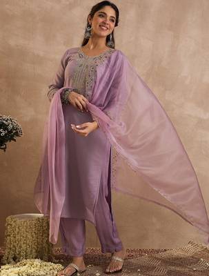 Women Ethnic Motifs Embroidered Regular Liva Kurta with Trousers & Dupatta 3